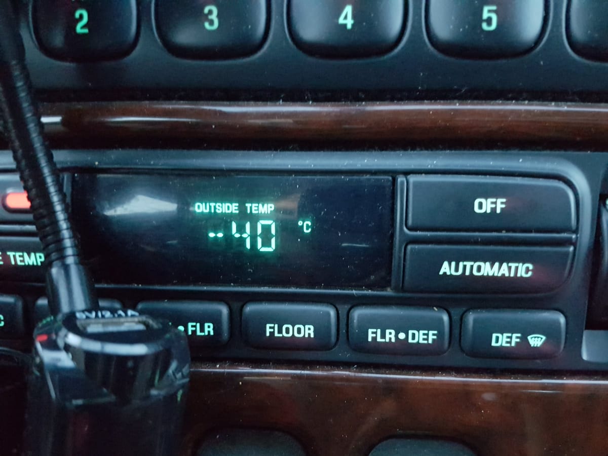 Minus 40 degrees on the Lincoln’s outside temperature display